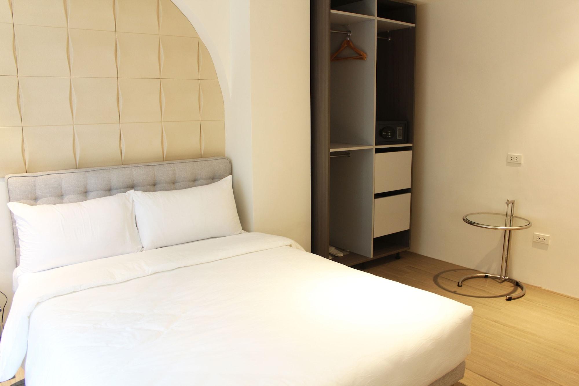 City Park Hotel Residences Тагиг Экстерьер фото