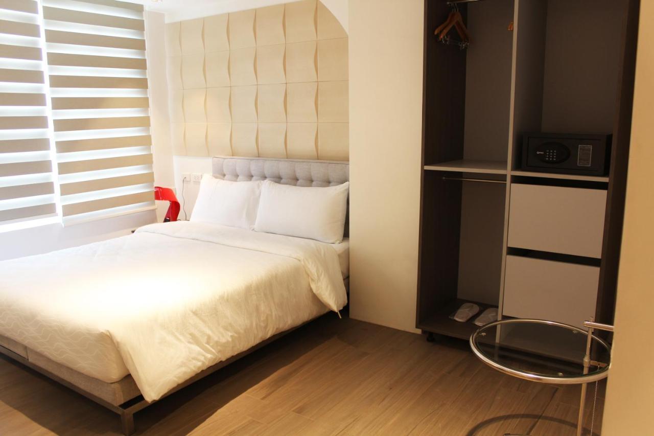 City Park Hotel Residences Тагиг Экстерьер фото