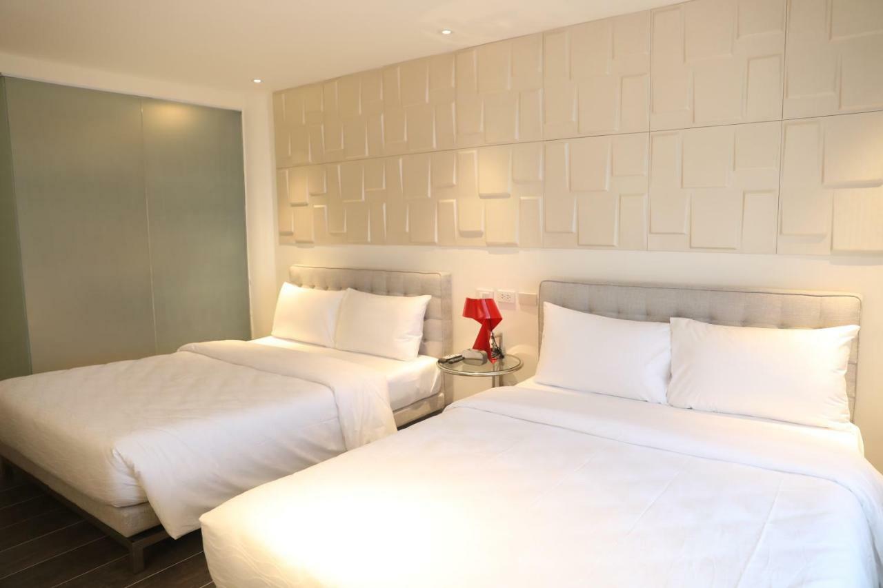 City Park Hotel Residences Тагиг Экстерьер фото